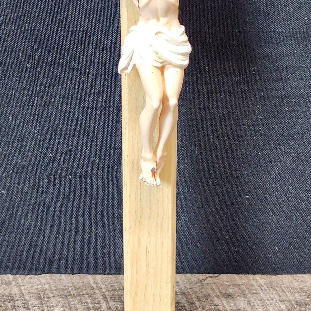 Vintage 15” INRI Wooden Crucifix Cross Wall Decor Jesus Christ - Picture 4 of 5